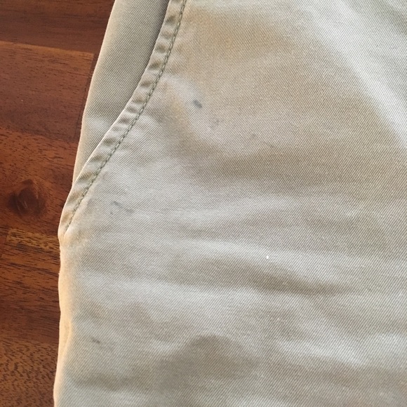 Shorts - Picture 3 of 4